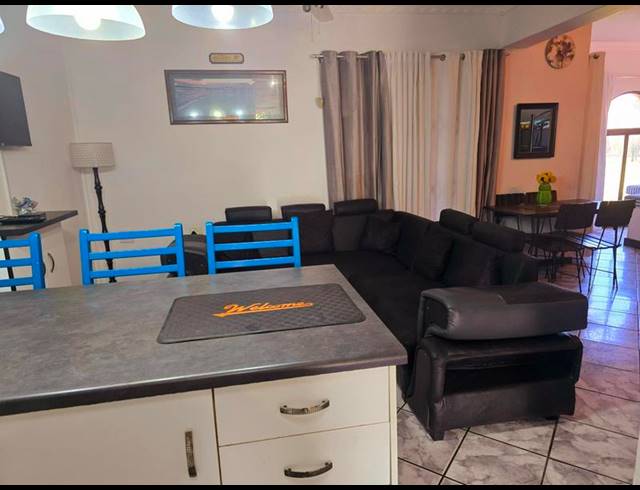 2 BEDROOM APARTMENT FOR SALE IN WINKLESPRUIT